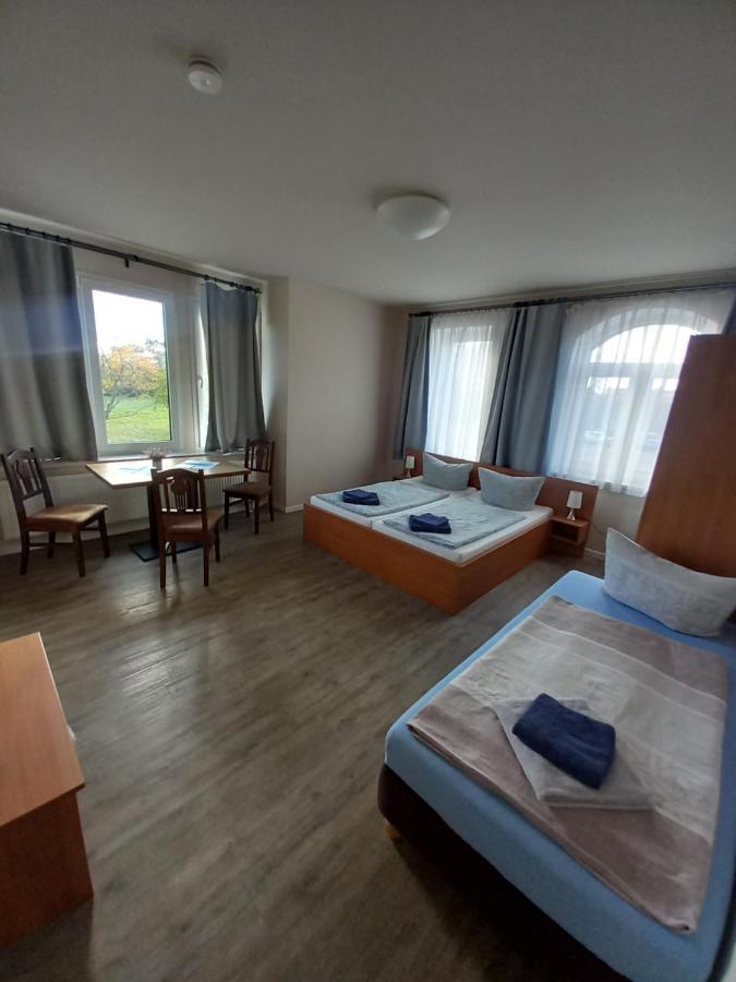 Hofbräu Zur Schönen Aussicht Nordhausen Zimmer foto